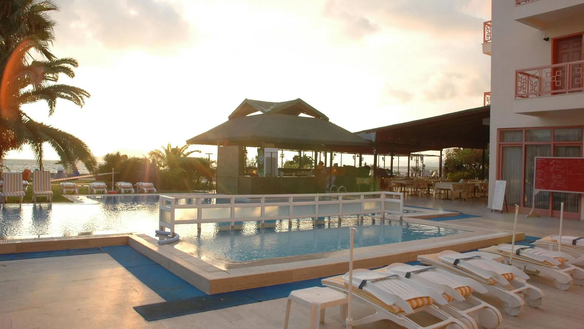 Ceren Hotel Fethiye